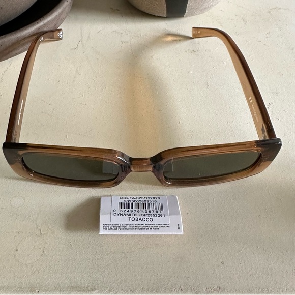 le specs dynamite tobacco Le Specs Dynamite Sunglasses in Tobacco
